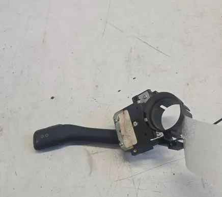 Volkswagen Golf IV Indicator stalk 8L0953513G