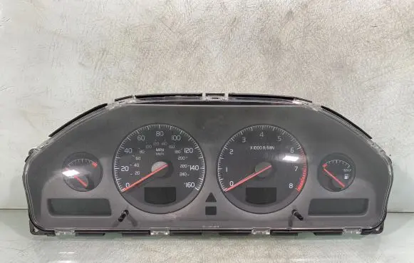 Volvo V70 Speedometer (instrument cluster) 9459822 8637994
