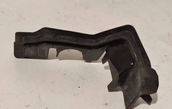 BMW 3 E90 E91 Engine compartment rubber 7142049 51767142049