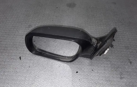 Mazda 3 I Front door electric wing mirror E4012220