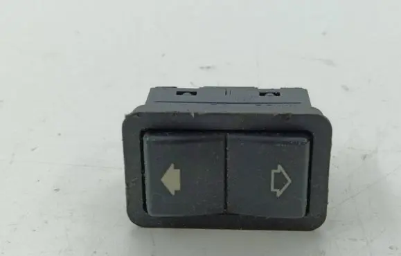 BMW 5 E39 Electric window control switch 8368974