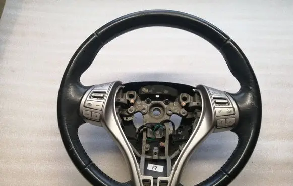 Nissan X-Trail T32 Steering wheel W9845365100