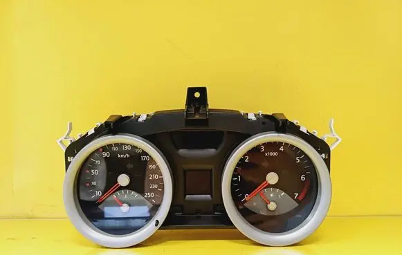 Speedometer (instrument cluster)