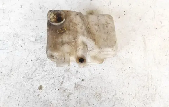 Opel Corsa B Windshield washer fluid reservoir/tank 90386397 0023935