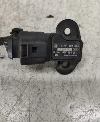 Audi A6 S6 C6 4F Air pressure sensor 0261230095