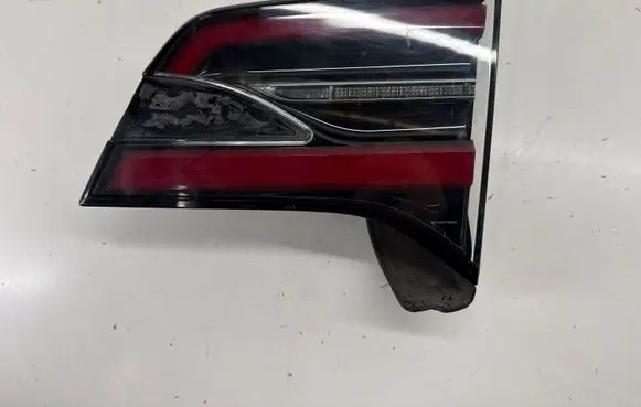 Tesla Model X Tailgate rear/tail lights 103433600A