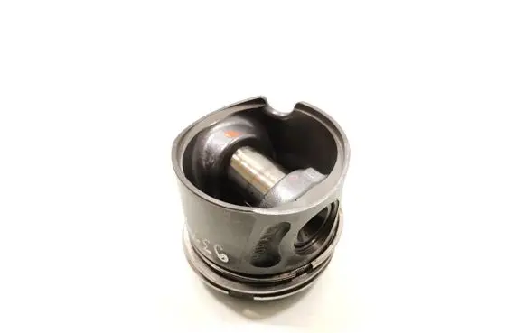 Piston