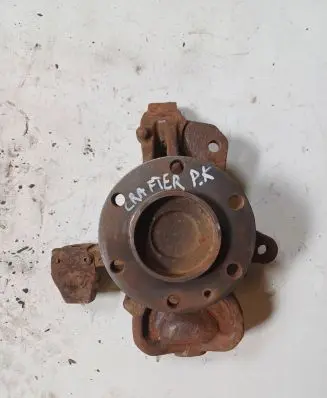 Volkswagen Crafter Front wheel hub