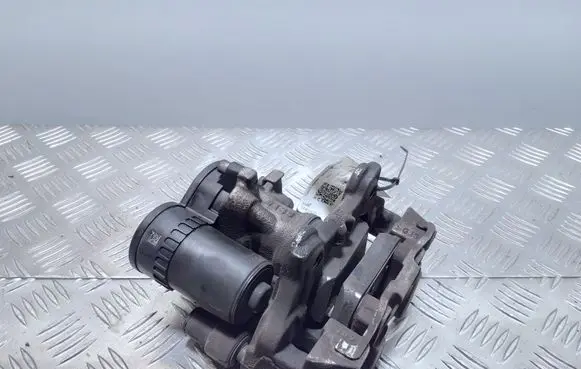 BMW 2 F45 Rear brake caliper 6798957 34216860007