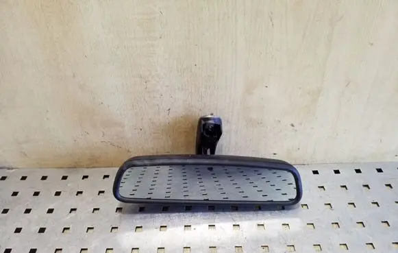 Rear view mirror (interior)