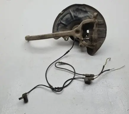 Mercedes-Benz E W211 Front wheel hub spindle knuckle