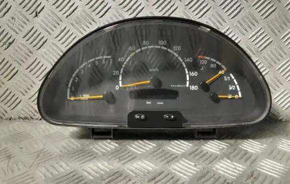 Mercedes-Benz Sprinter W901 W902 W903 W904 Speedometer (instrument cluster) A001446072