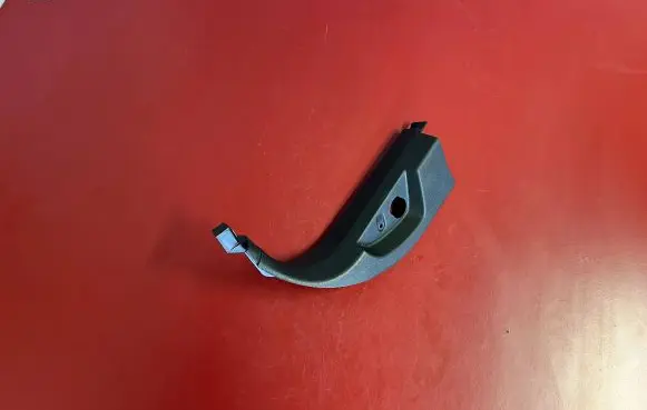 Foot area side trim