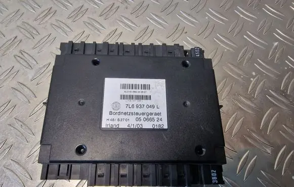 Volkswagen Touareg I Comfort/convenience module 7L6937049L
