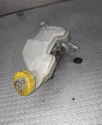 Mazda 2 Master brake cylinder 41230130