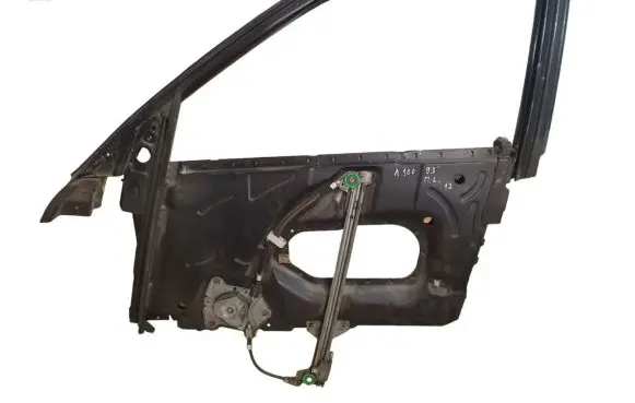 Audi 100 S4 C4 Front door window/glass frame 