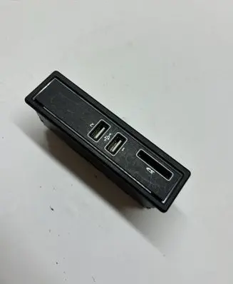 Mercedes-Benz C W205 USB socket connector A2058200526 TYP165