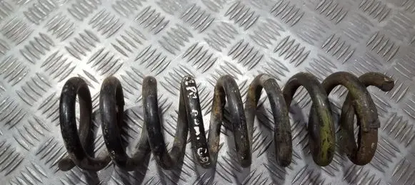 Mercedes-Benz E W210 Rear coil spring