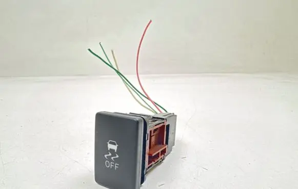 Toyota Avensis T270 ESP (stability program) switch 15C032
