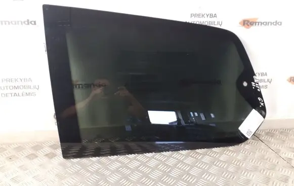 Ford Galaxy Rear side window