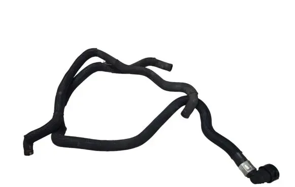Volvo XC90 Engine coolant pipe/hose