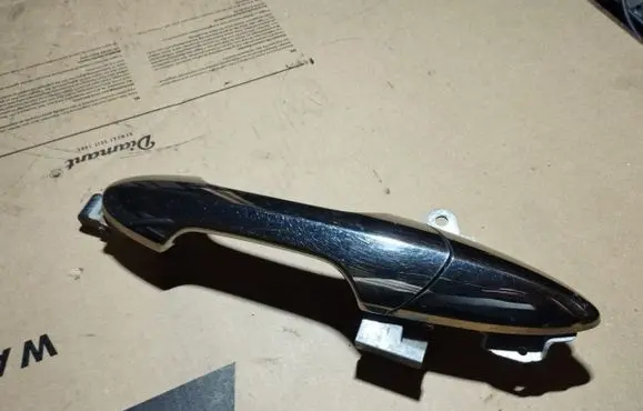 Honda FR-V Front door exterior handle