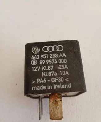 Audi 80 90 S2 B4 Other relay 443951253AA 899574000