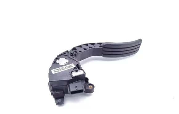Opel Vivaro Accelerator throttle pedal 180020024R