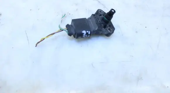 Volkswagen Polo V 6R Air pressure sensor 038906051C