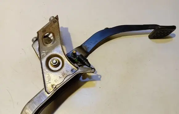 Clutch pedal
