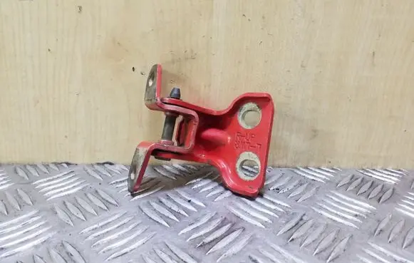 Opel Frontera B Rear door upper hinge