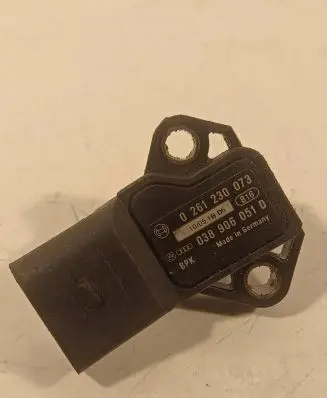 Volkswagen PASSAT B5.5 Air pressure sensor 038906051D 0261230073