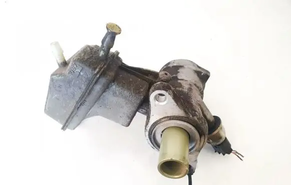 Master brake cylinder