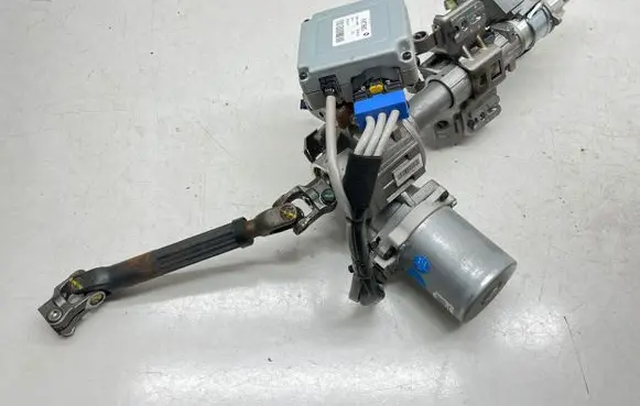 Steering wheel axle set