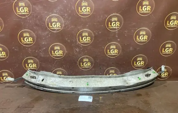 Audi A4 S4 B6 8E 8H Front bumper cross member