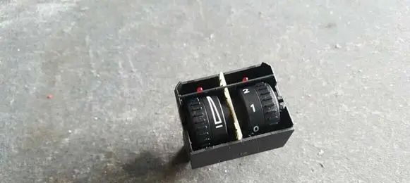 Volkswagen Touran I Headlight level height control switch 1T0941333