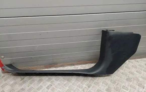 Mercedes-Benz GL X166 Front sill trim cover A1666800135