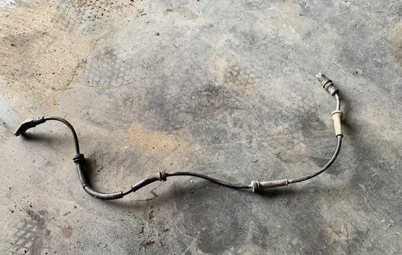 Renault Trafic II (X83) ABS brake wheel speed sensor 14153901