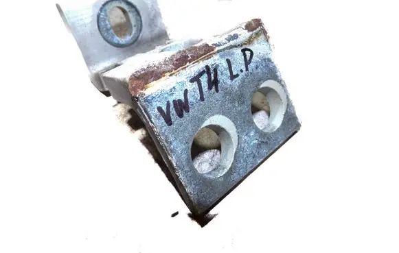 Volkswagen Transporter - Caravelle T4 Front door upper hinge 7D0831401