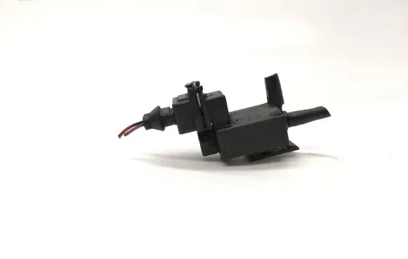 BMW 5 E39 Turbo solenoid valve 1742712