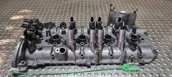 Audi A8 S8 D4 4H Rocker cam cover 079103286AQ