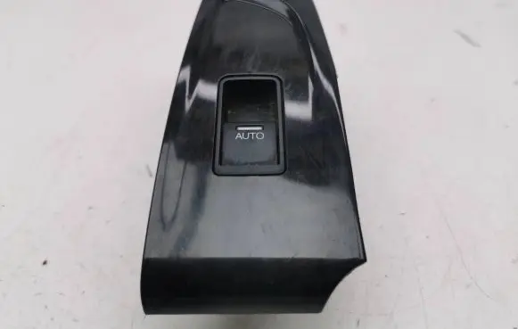 Honda Accord Electric window control switch 3780TL4E01M1