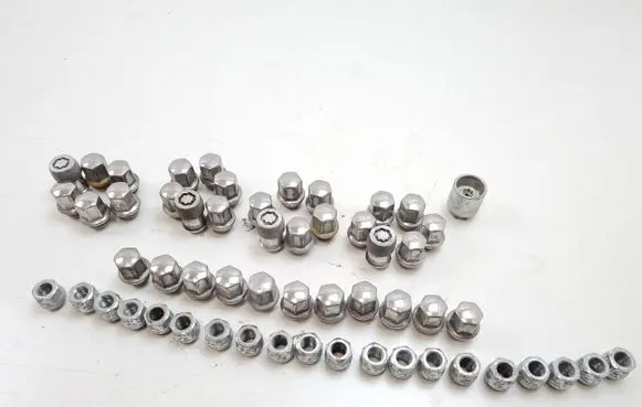 Dodge RAM 1500 DS Nuts/bolts 