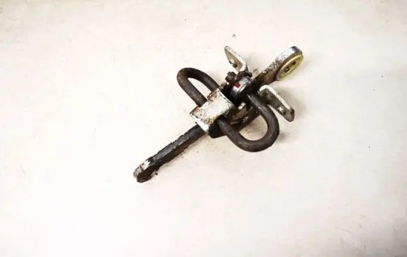 Opel Vectra B Rear door check strap stopper