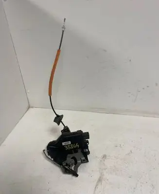 Audi A4 S4 B6 8E 8H Rear door lock 8E0839016C PA66304