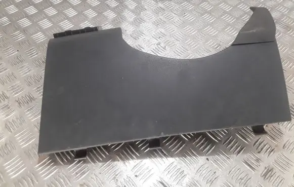 Opel Astra H Dashboard lower bottom trim panel 13191465