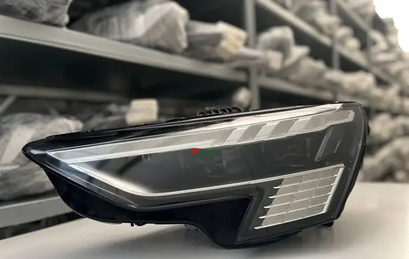 Audi A3 8Y Headlight/headlamp 8Y0941035