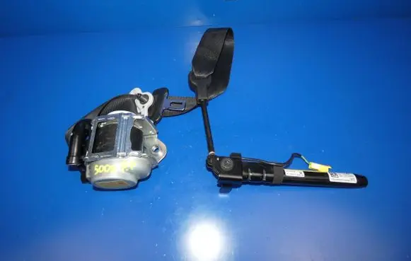 Fiat 500X Front seatbelt 34216168A 2291P1004 89788178