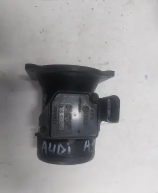Audi A4 S4 B5 8D Mass air flow meter 06A906461B AFH6010C