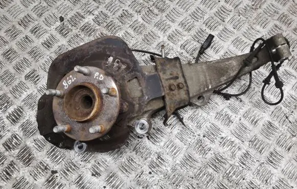 Nissan 370Z Front wheel hub